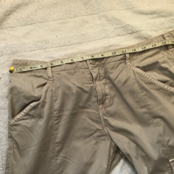 J Brand Pants. Size 30 - Picture 13 of 14